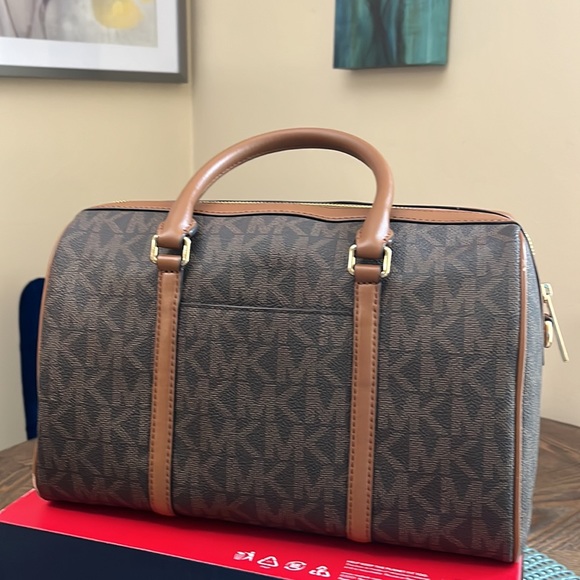 COPY - Michael Kors handbag 👜 - Picture 3 of 7